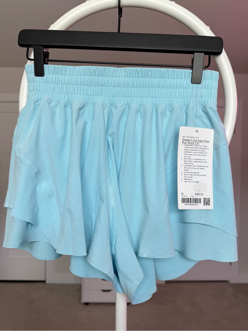 Lululemon Shake It Out High-Rise
Running Short 2.5" Size S - Picture 4 of 11
